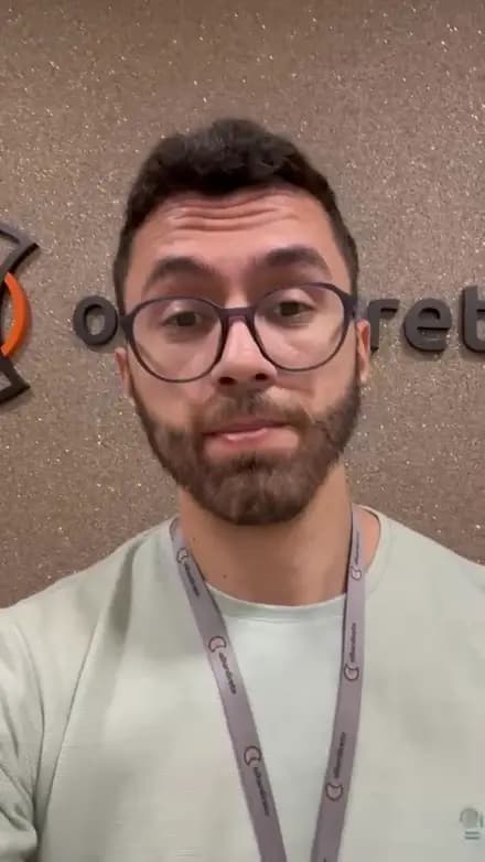 Ver depoimento em vídeo de Vinícius Mendes